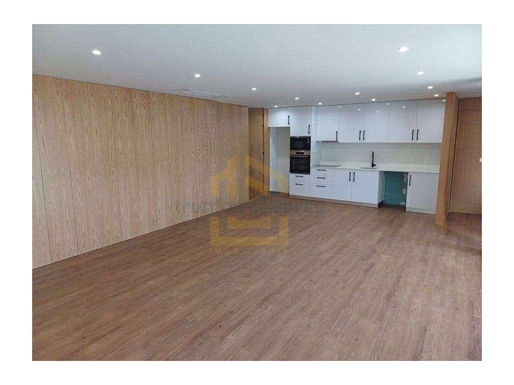 Moradia T3 NOVA A 100 metros da praia da Fragosa em Aver-o-Mar, Póv... - Grande imagem: 4/39