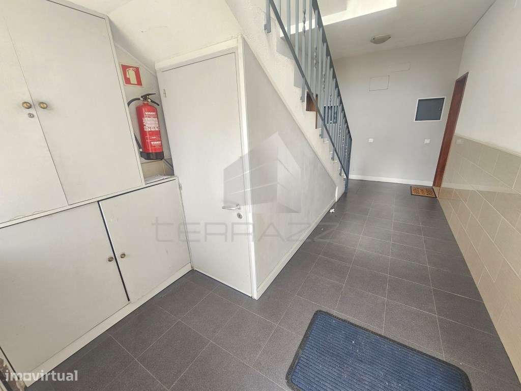 T2 GONDOMAR (SÃO COSME) AVENIDA DA CONDUTA - Grande imagem: 3/22