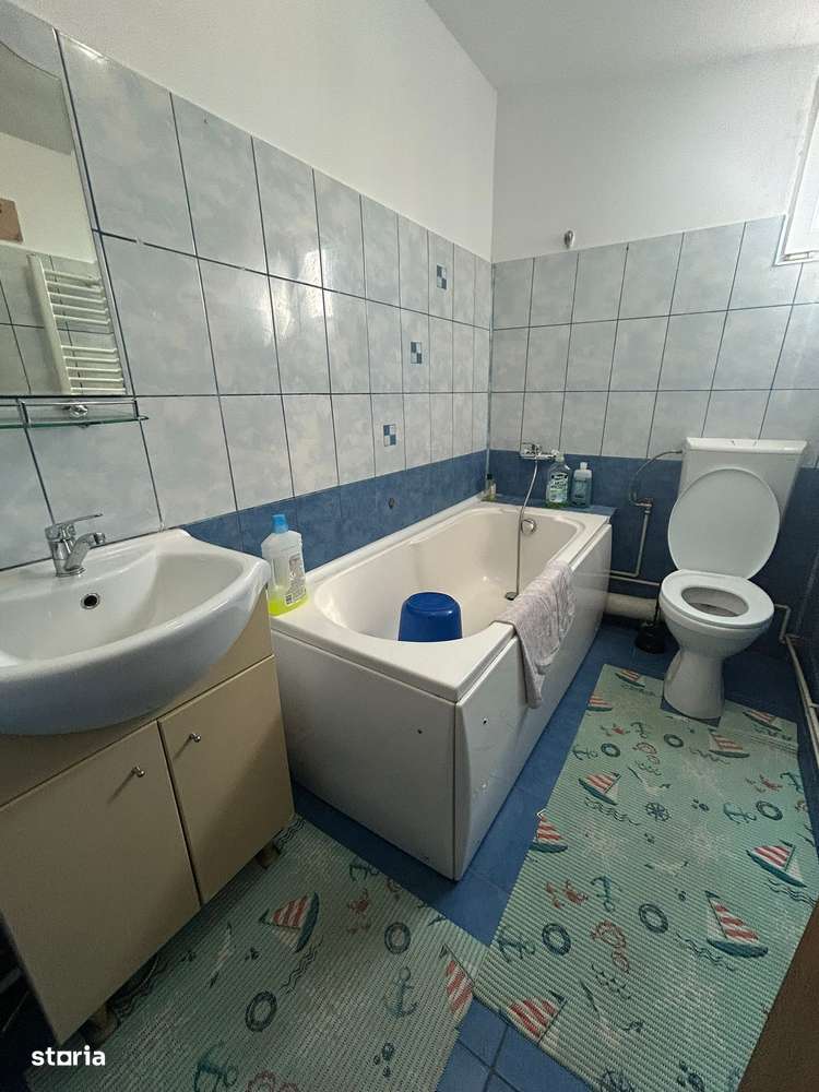 Apartament cu 2 camere Decomandat in Nicolina 2-5