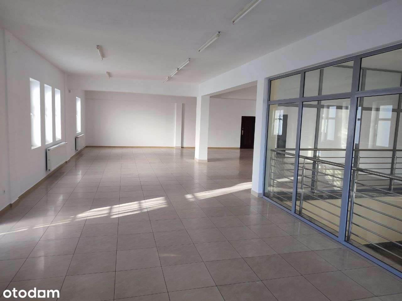 Lokal handlowy 200m² w centrum handlowym. - Pełny obrazek: 4/11