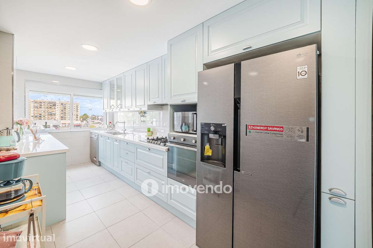 Apartamento T3, com áreas amplas, em Setúbal-12