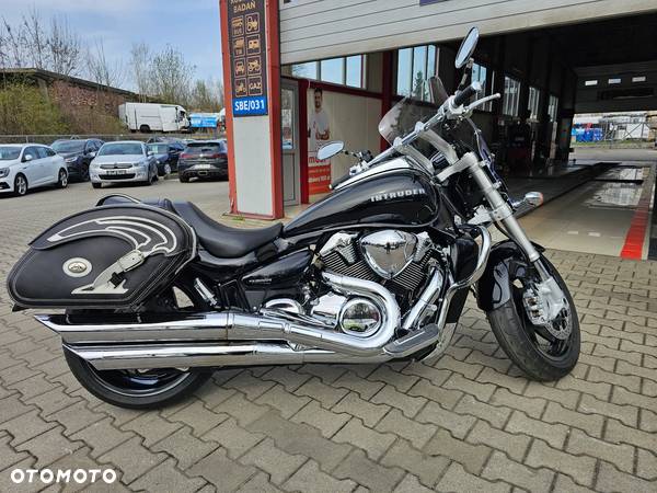 Suzuki Intruder - 7