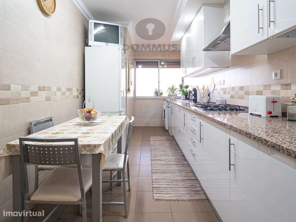 Apartamento T2 com Terraço e Arrecadação | Rio de Mouro - Grande imagem: 4/43