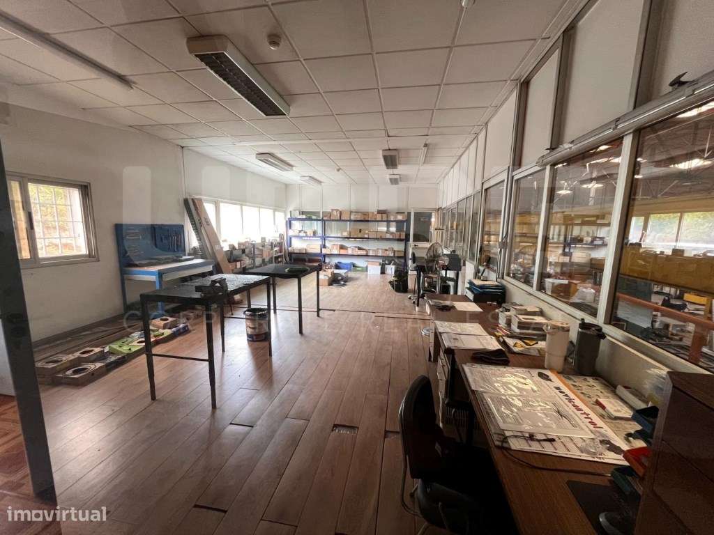 Armazém c/ pontes rolantes| VENDE | VN Gaia (Grijó)-44