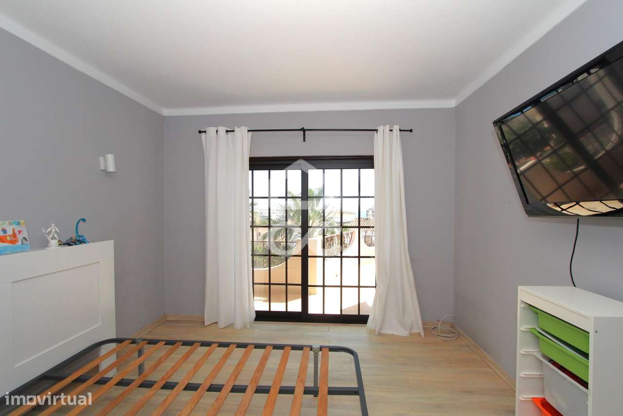 Moradia T4 em Alporchinhos - Porches com Piscina e Vista Mar a 2 minut-30