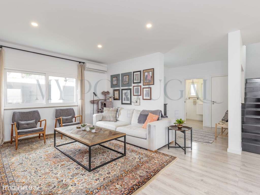 Uma Moradia com Vistas Deslumbrantes de Mar e Vale-6