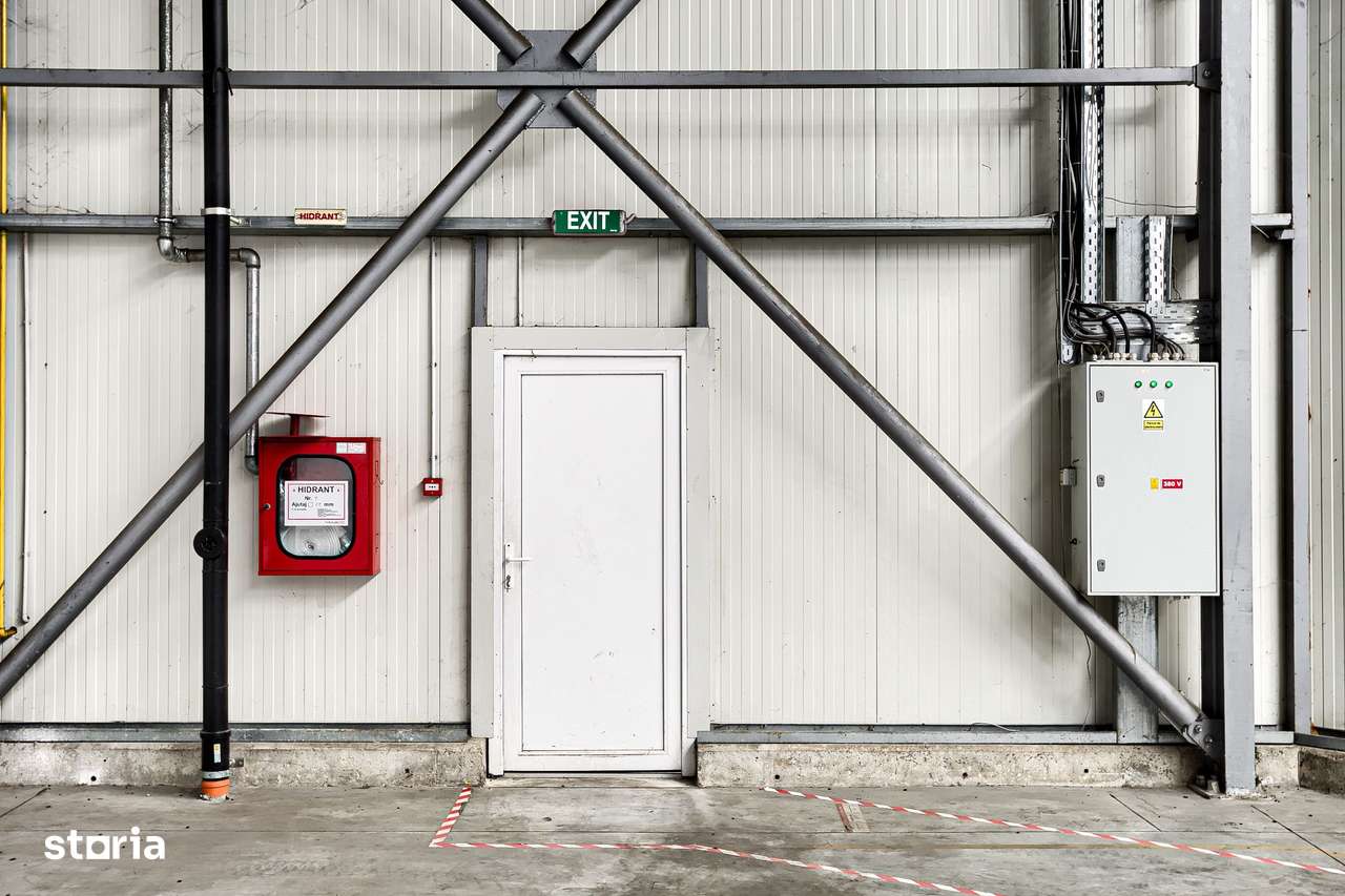 Hală industrială 727 mp în Arad langă Autostrada A1 - Imagine principală: 3/10