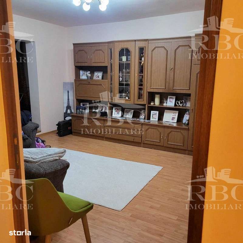 Apartament 4 camere decomandat in Manastur-0