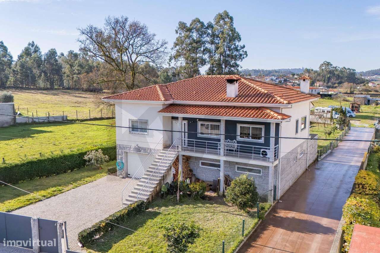 Moradia T4 independente em Pedralva - Grande imagem: 3/29