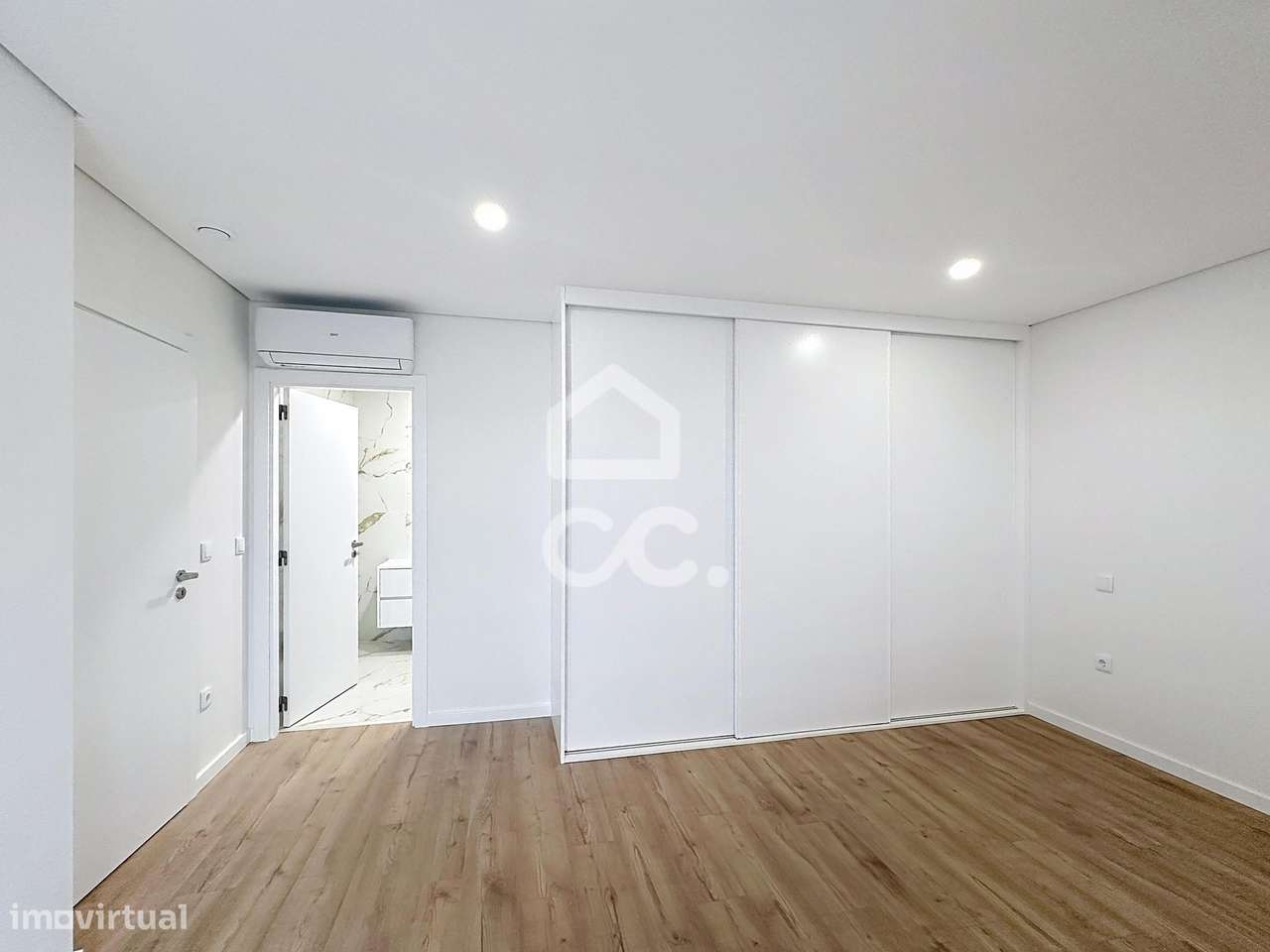 Moradia Nova T3, Moderna, com Luz Natural e Localização Estratégica ,-14