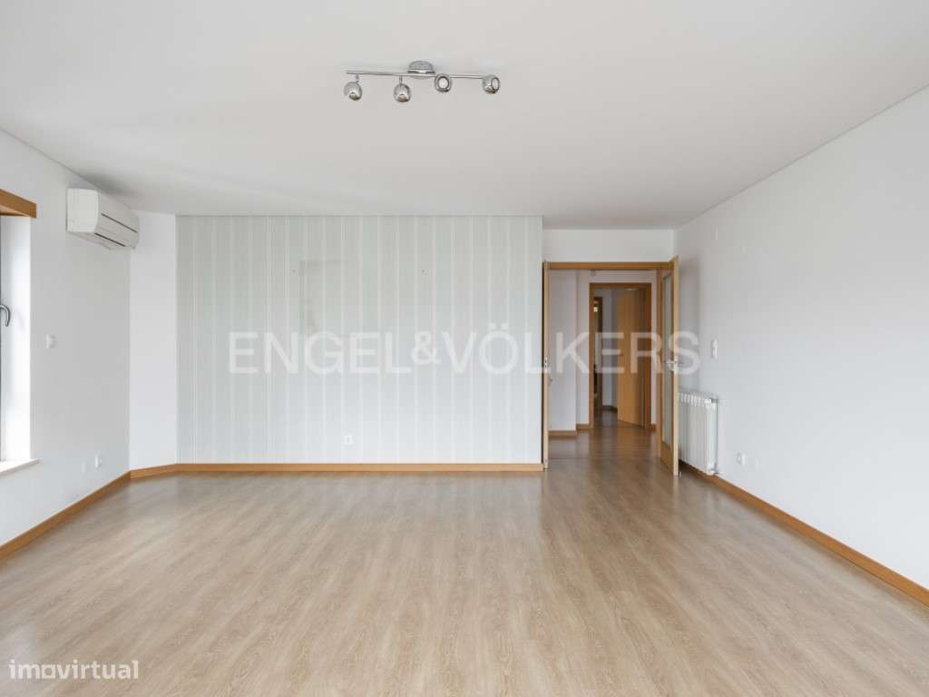 T2 Moderno e Luminoso em Benfica - Grande imagem: 4/25