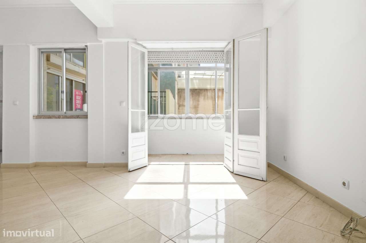 Apartamento T4 Em Benfica Lisboa