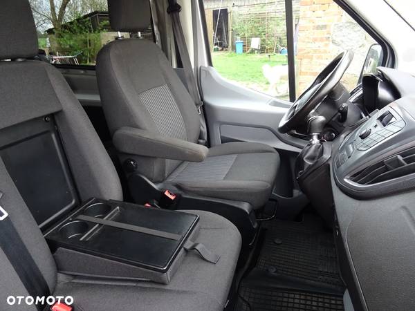 Ford Transit - 17