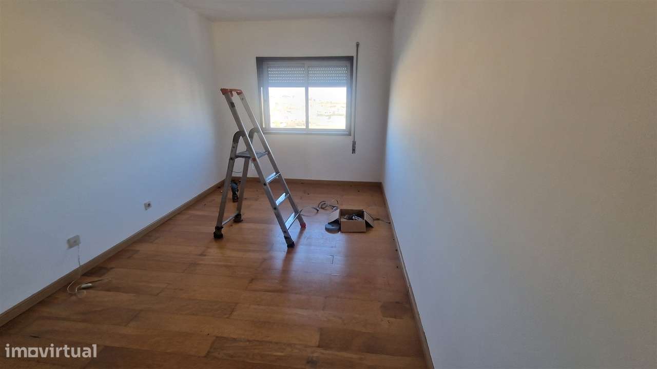 Apartamento T2+1 no centro da Póvoa de Varzim-8