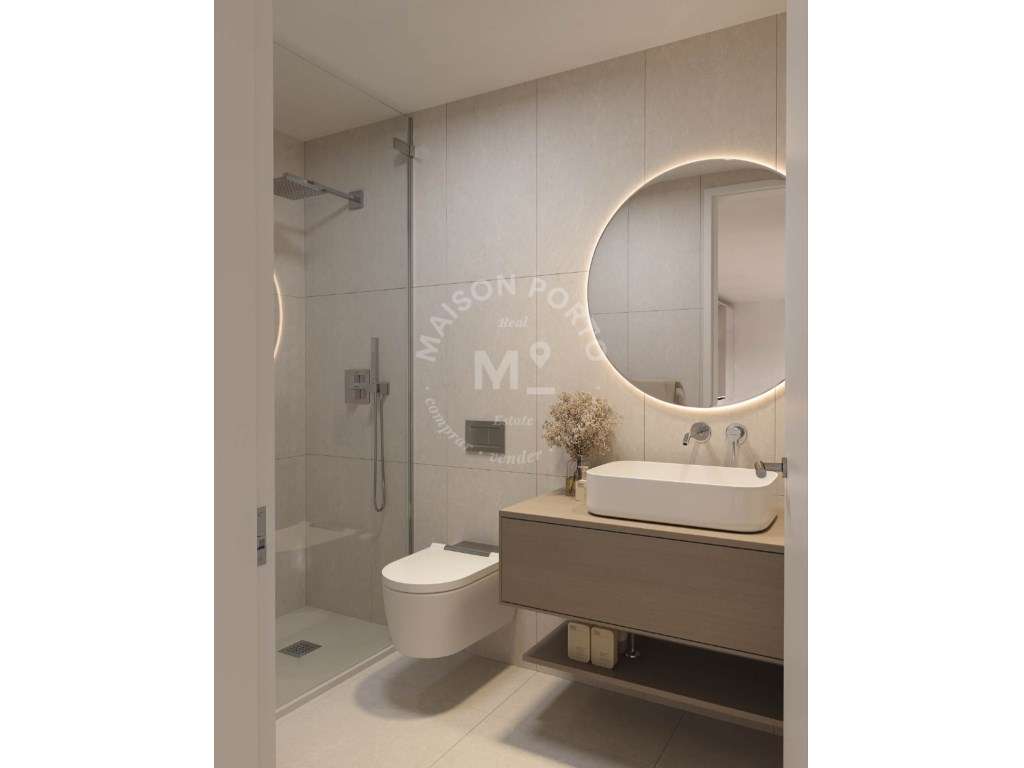 Apartamento T2 com Suite, Varanda e Lugar de Estacionamento no Fojo...-9