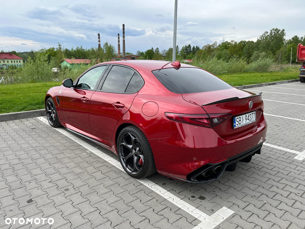 Alfa Romeo Giulia 2.9 Bi Turbo V6 Quadrifoglio - 3