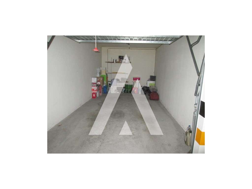 Apartamento T2 com Garagem Fechada no Centro de Esgueira - a 5 minu...-16