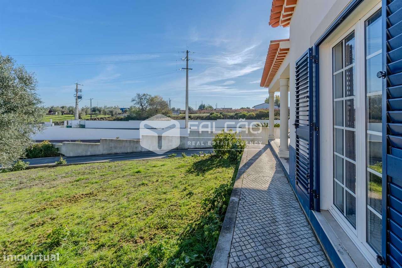 Moradia Isolada T3+1 Venda em Achete, Azoia de Baixo e Póvoa de Santar-43