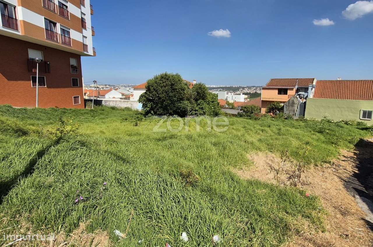 Terreno Urbano para Construção Amadora-15