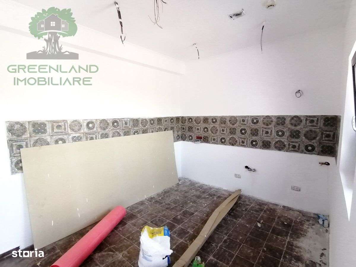 Vila Mediter, 4 cam, 2 bai, terasa pamoramica, garaj, beci, V Adanca - Imagine principală: 5/20