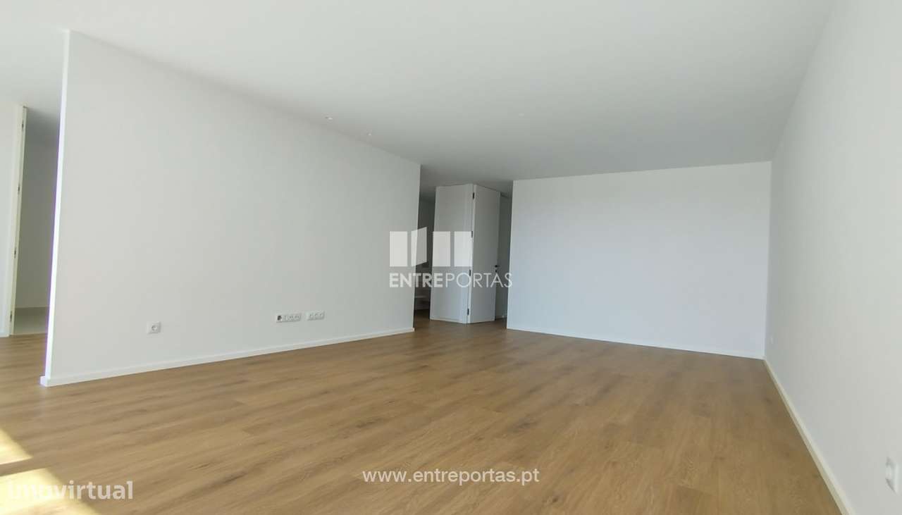 Venda de Apartamento T2 novo, no centro da cidade, Póvoa de Varzim - Grande imagem: 2/20