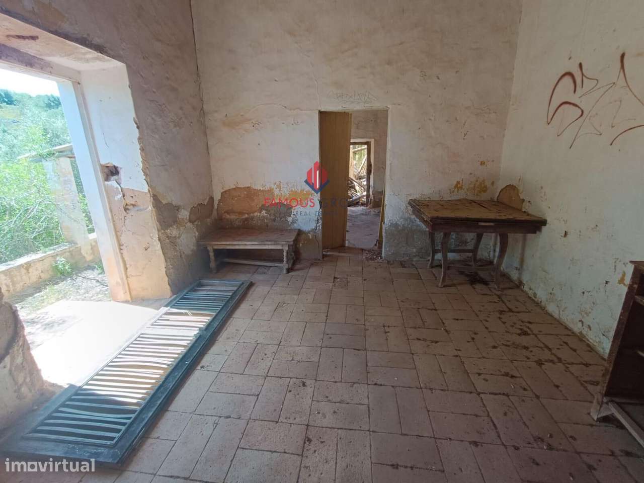 Quinta com 9 Hectares , junto ao rio Arade excelente investimento-18