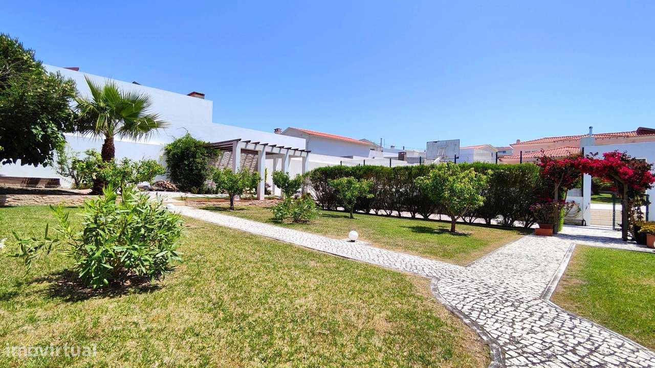 Moradia T6 com Piscina aquecida, Court de Ténis e Jardim na Lourinhã –-37