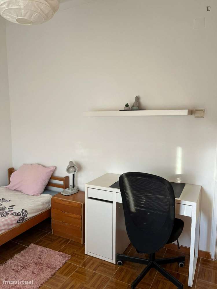 Quarto - localizado em Setubal - Grande imagem: 4/9