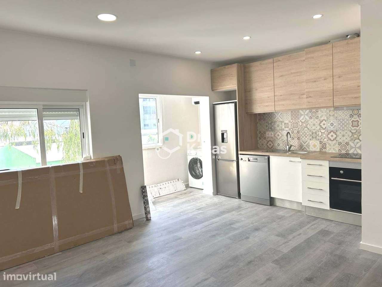 Apartamento T2 Renovado na Baixa da Banheira-16