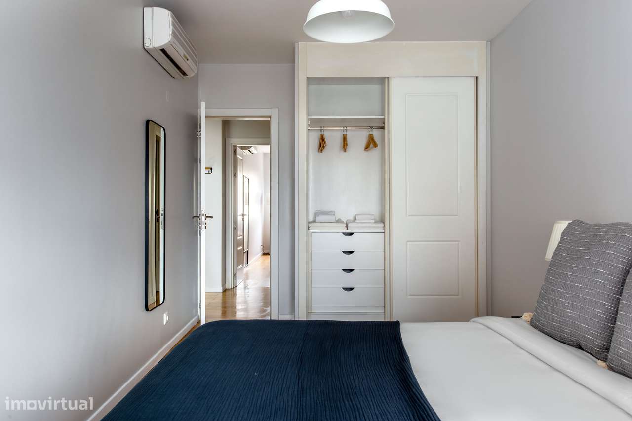 Apartamento T2 mobilado c/ garagem para arrendamento - Grande imagem: 3/17