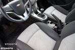 Chevrolet Cruze Station Wagon 1.6 LS - 9