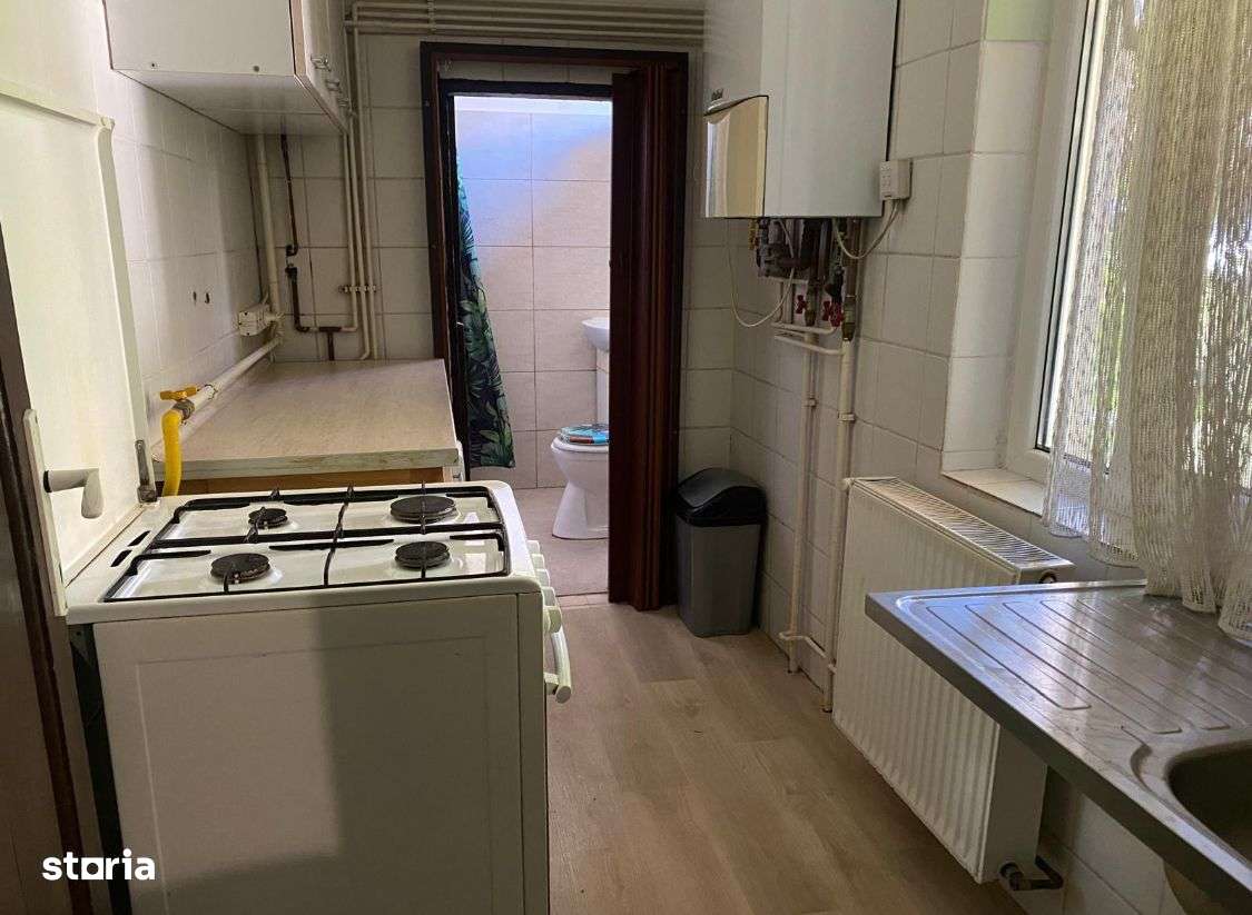 Vanzare casa cu 2 camere zona Traian in apropierea Liceului Xenopol ,-3