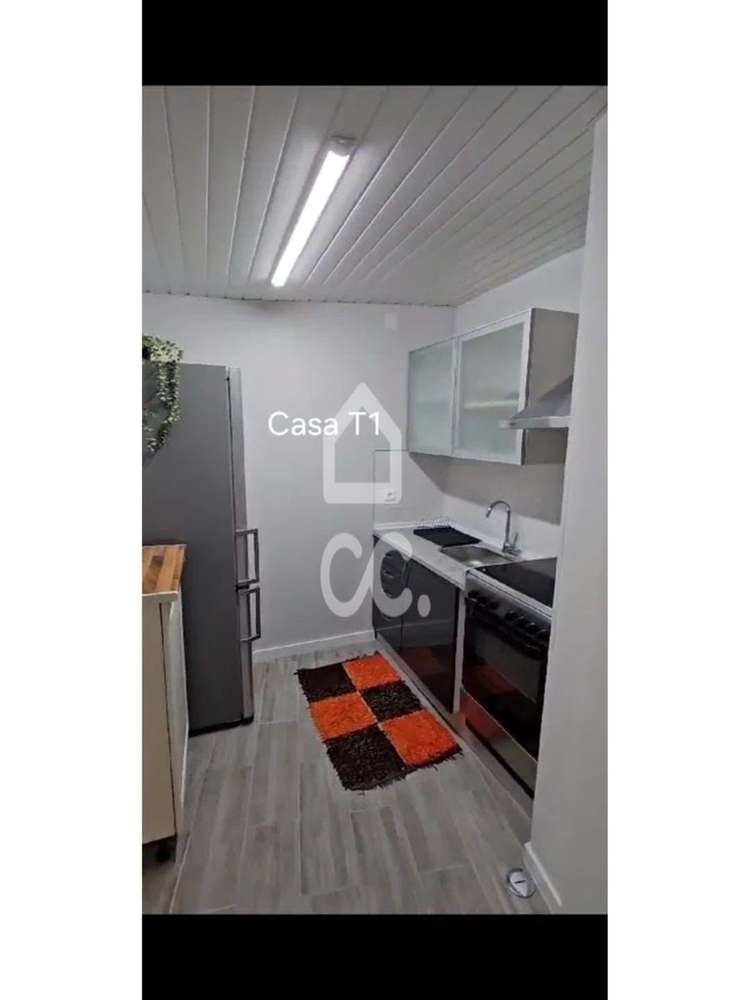 Oportunidade Única em Paranhos | Yield de 10% | Conjunto de 2 Moradias-11