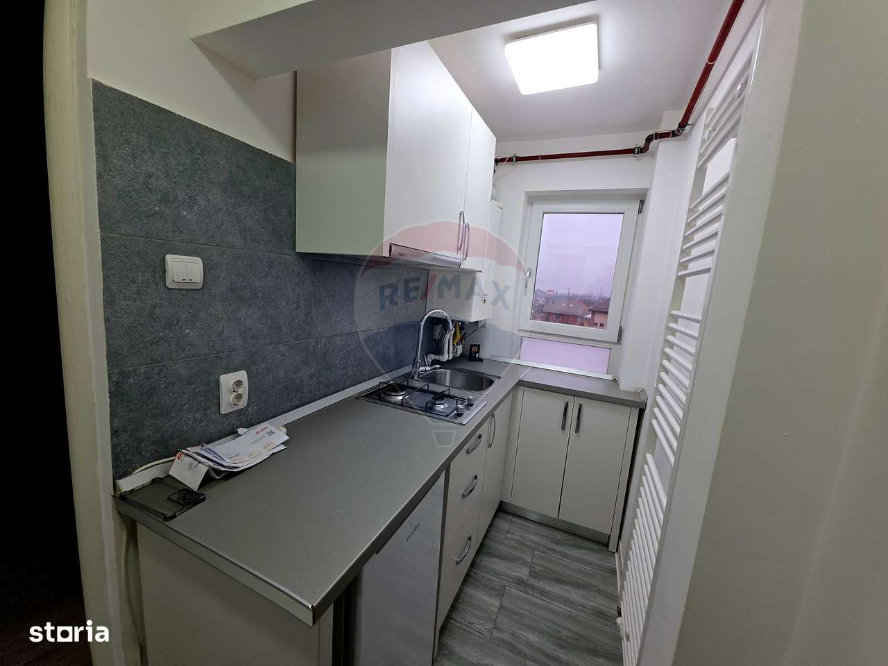 Apartament cu 1 camere de vânzare în zona 1 Mai-11