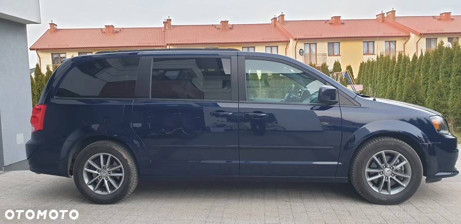 Dodge Grand Caravan 3.6 R/T - 4