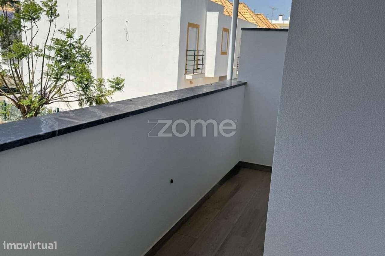Moradia T4 com 2 Suites-20