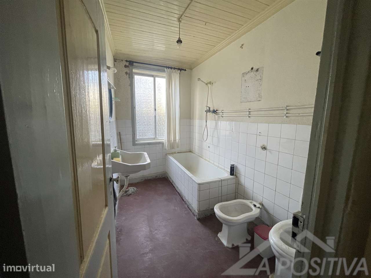 Moradia para Restaurar T3 Venda em Arcozelo,Gouveia-25