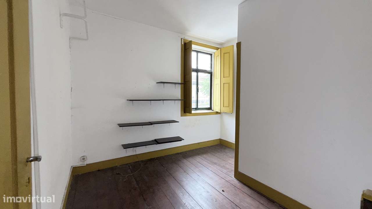 Moradia para remodelar em Ermesinde-8