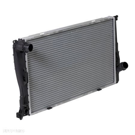 Radiator racire Alfa Romeo 145/146, 1999-2001, 155, 1992-1997, Motorizare 1,4 Ts; 1,6 Ts; 1,8 Ts; 2,0 Ts Benzina, tip climatizare Cu/fara AC, cutie Manuala, dimensiune 558x378x34mm, Cu lipire fagure mecani - 1