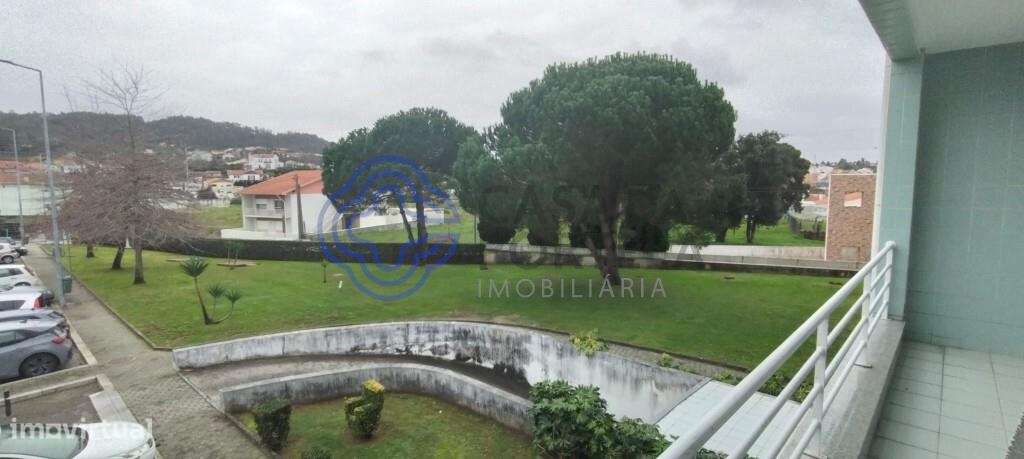 Apartamento T2 + 1, com varandas, garagem fechada, boas áreas e excele - Grande imagem: 5/16