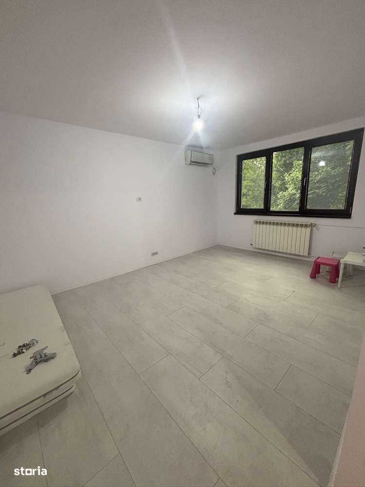 Apartament 3 camere decomandat * Bulevardul Constantin Brancoveanu - Imagine principală: 4/17