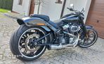 Harley-Davidson Softail Breakout - 36