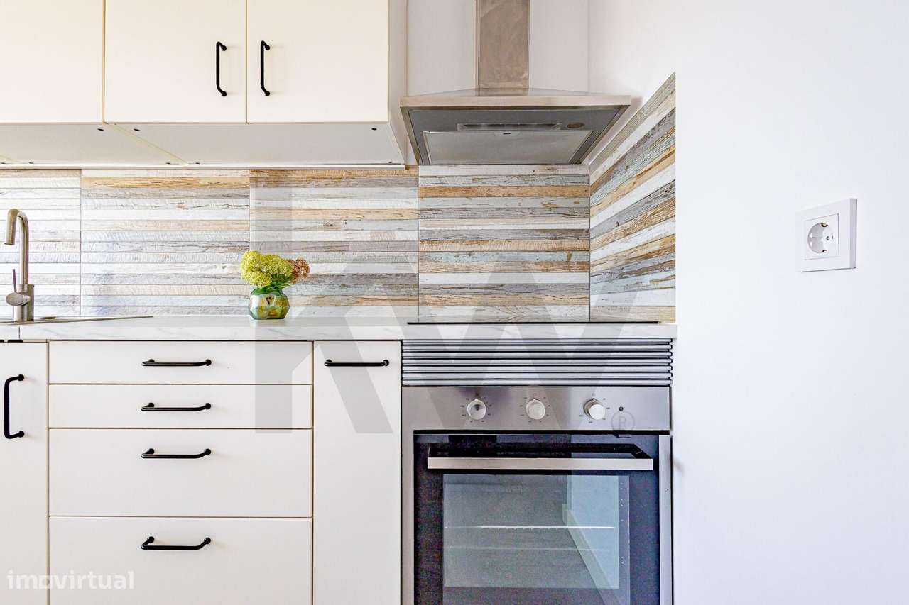 Apartamento T3 Totalmente Remodelado em Vale Flores de Cima-3