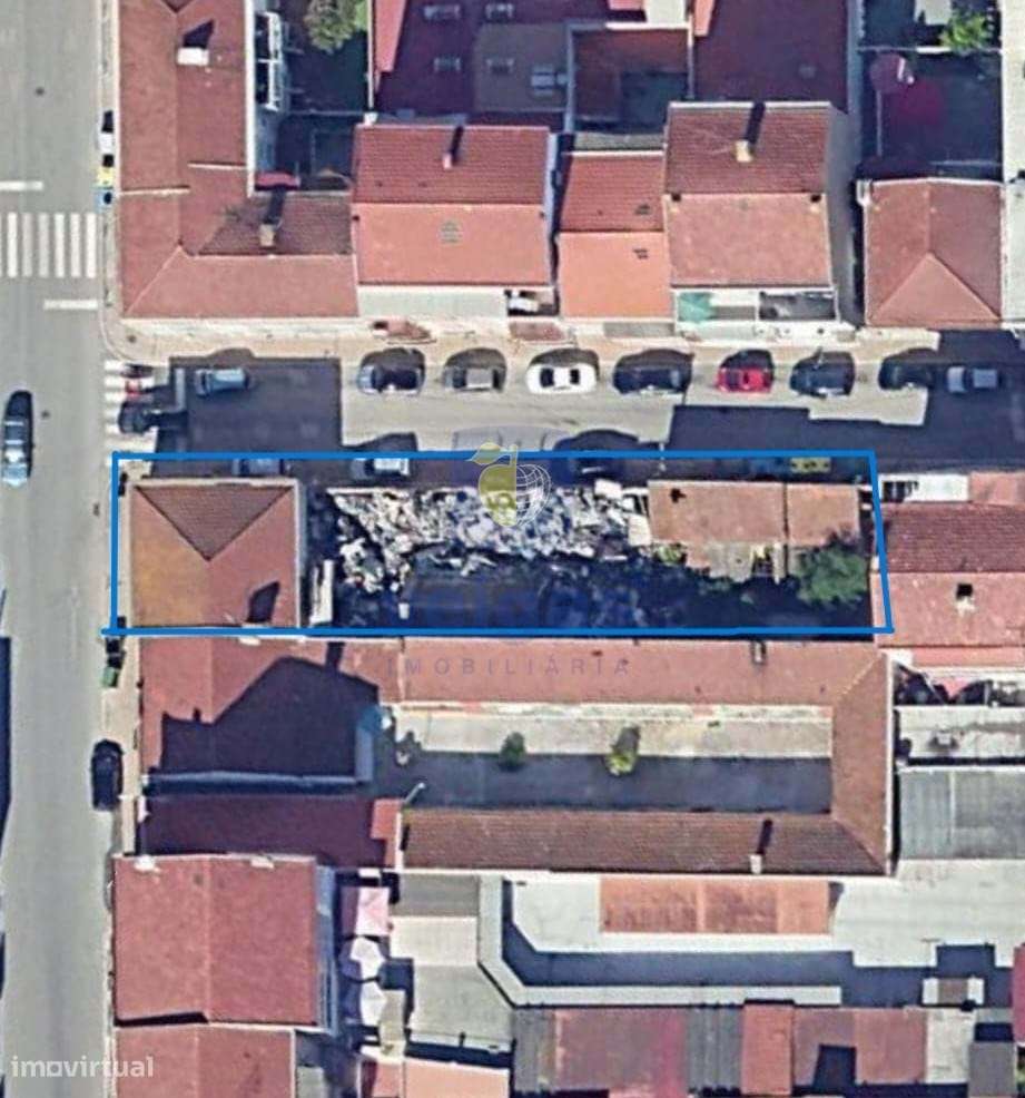 Prédio de 2 andares com terreno-5