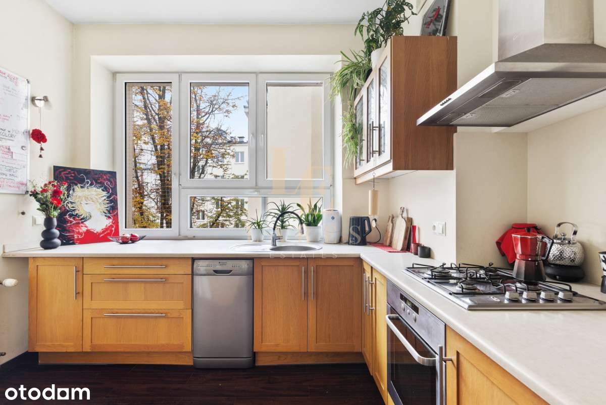 Zabytkowa Kamienica z windą | ul.Wilcza | Piwnica-0