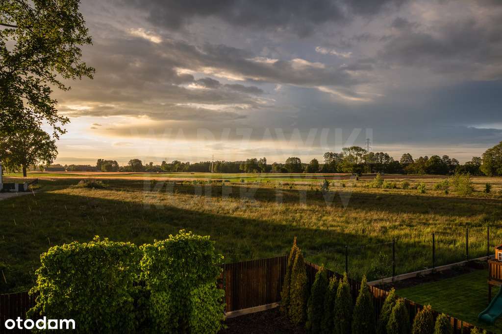 Nowoczesny dom w zielonej okolicy.-15