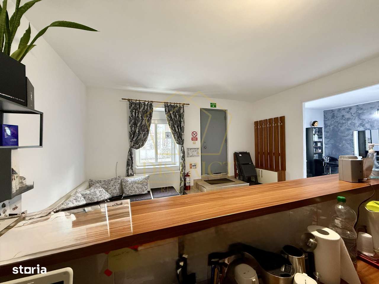 Spatiu comercial de inchiriat 70mp  |  Complex, Bvd. Eroilor de la Tis - Imagine principală: 5/10