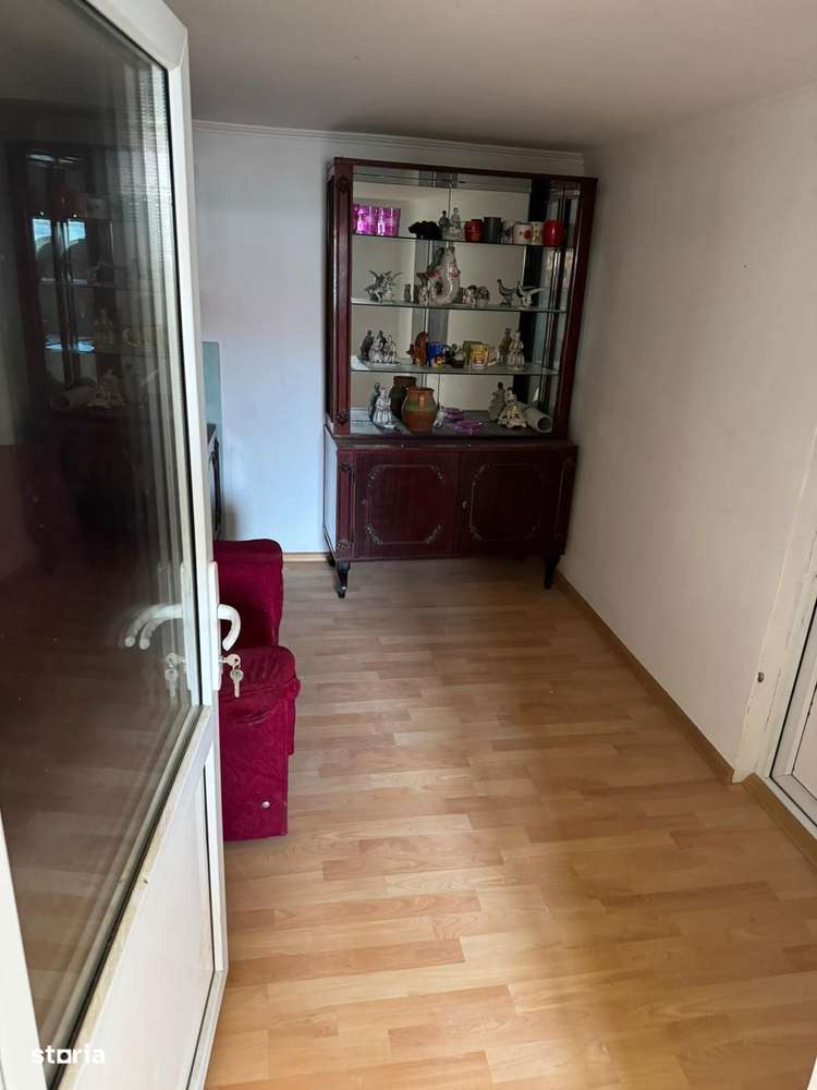 Casa 5 camere cu livada 2200 mp- Varasti-18