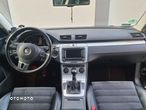 Volkswagen Passat 2.0 TDI DPF Highline - 12