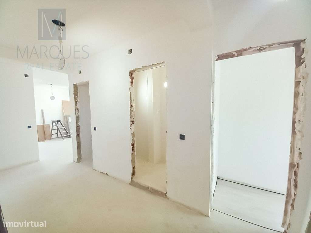 Apartamento T4 no Laranjeiro-16